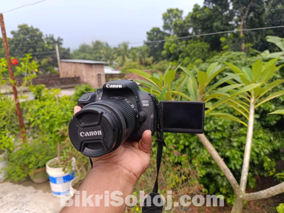 Canon 700D